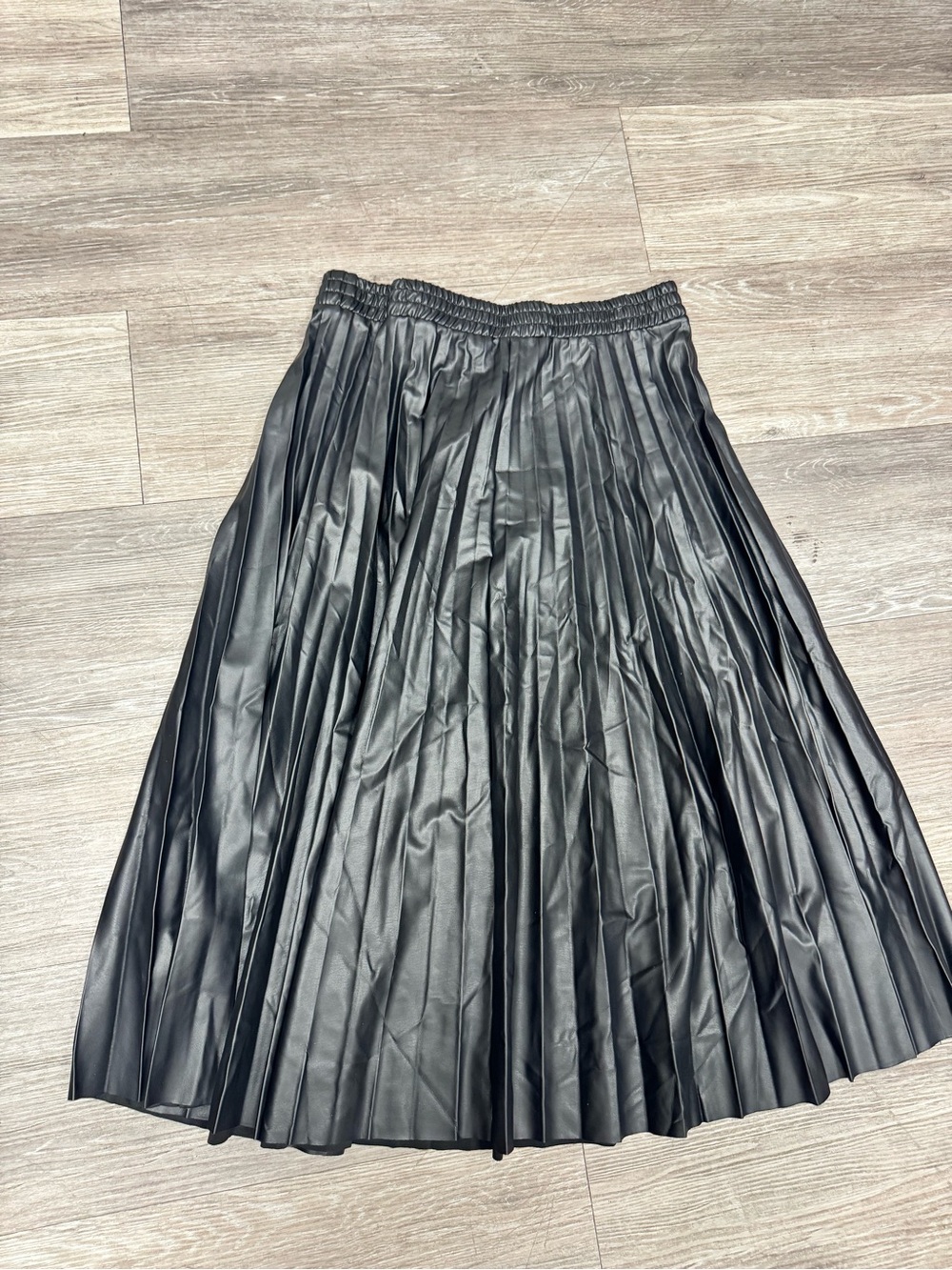 Max Studio Black Pleated Faux Leather Midi Skirt - Picture 4 of 4